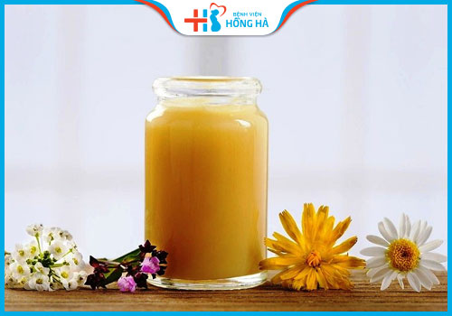 sữa ong chúa trong điều trị vô sinh
