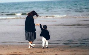 Thụ tinh nhân tạo mẹ đơn thân: Hy vọng cho 40% phụ nữ độc thân muốn sinh con