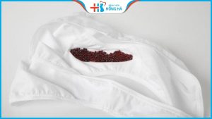 Tác hại kinh nguyệt ít màu đen kéo dài đến 15% sức khỏe sinh sản phụ nữ