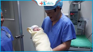 Thụ tinh ống nghiệm là gì? Thụ tinh ống nghiệm có bị mang thai ngoài tử cung không?