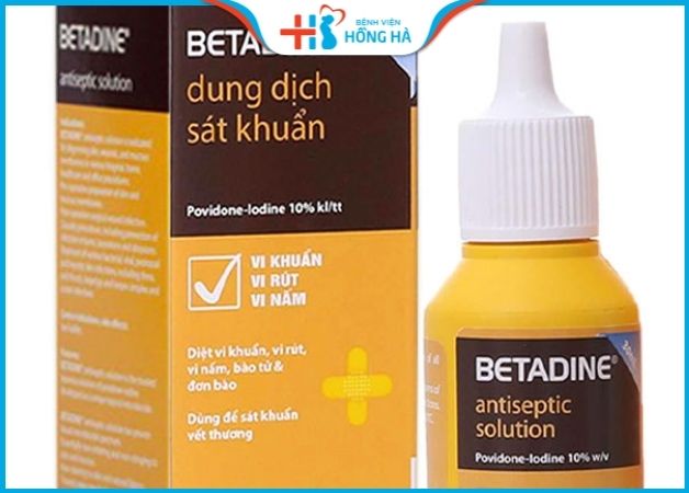 Betadine - dung dịch vệ sinh vết mổ tốt nhất 