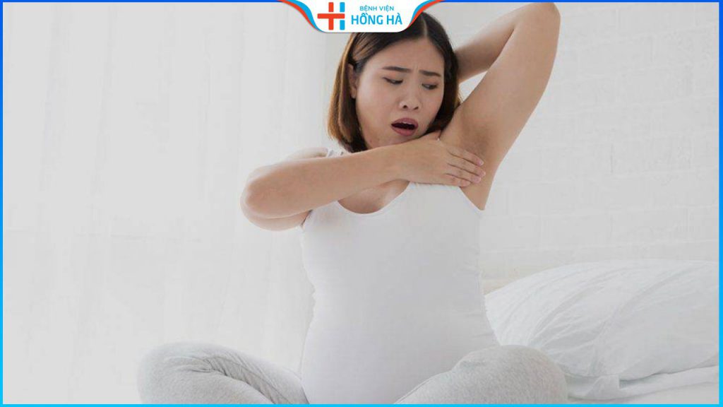 Nguyên nhân bà bầu bị ra mồ hôi nách? 5 Cách điều trị từ thiên nhiên