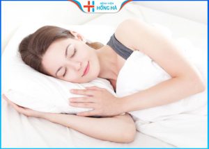 Độn cằm có được nằm nghiêng không – Tư thế nằm an toàn