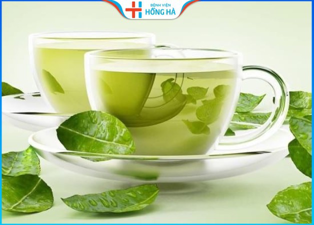 Nên uống trà xanh buổi sáng để giảm cân