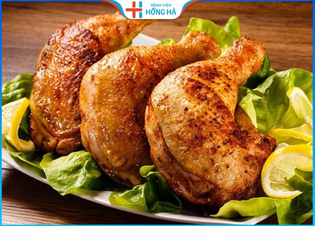 Cắt mí ăn thịt gà được không? Kiêng bao lâu được ăn thịt gà
