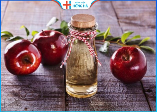 Sử dụng giấm táo chữa mồ hôi nách
