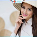 Giải mã bí ẩn tướng số phụ nữ có má lúm đồng tiền bên phải