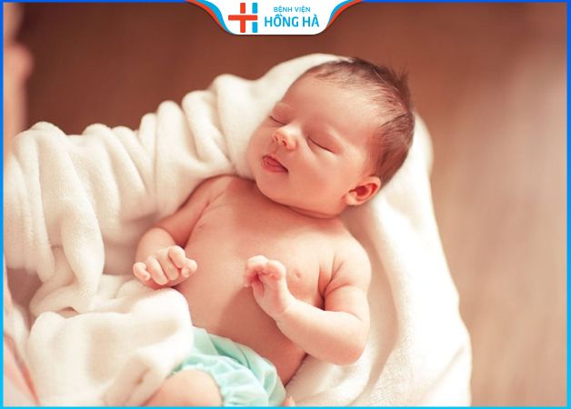 Em bé được sinh ra từ người mẹ mắc đa nang buồng trứng có nguy cơ cao bị tự kỷ