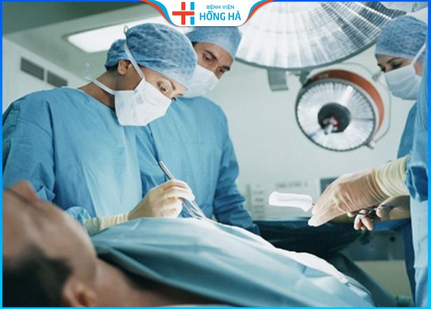 Phẫu thuật là phương pháp điều trị giãn tĩnh mạch thừng tinh hiệu quả